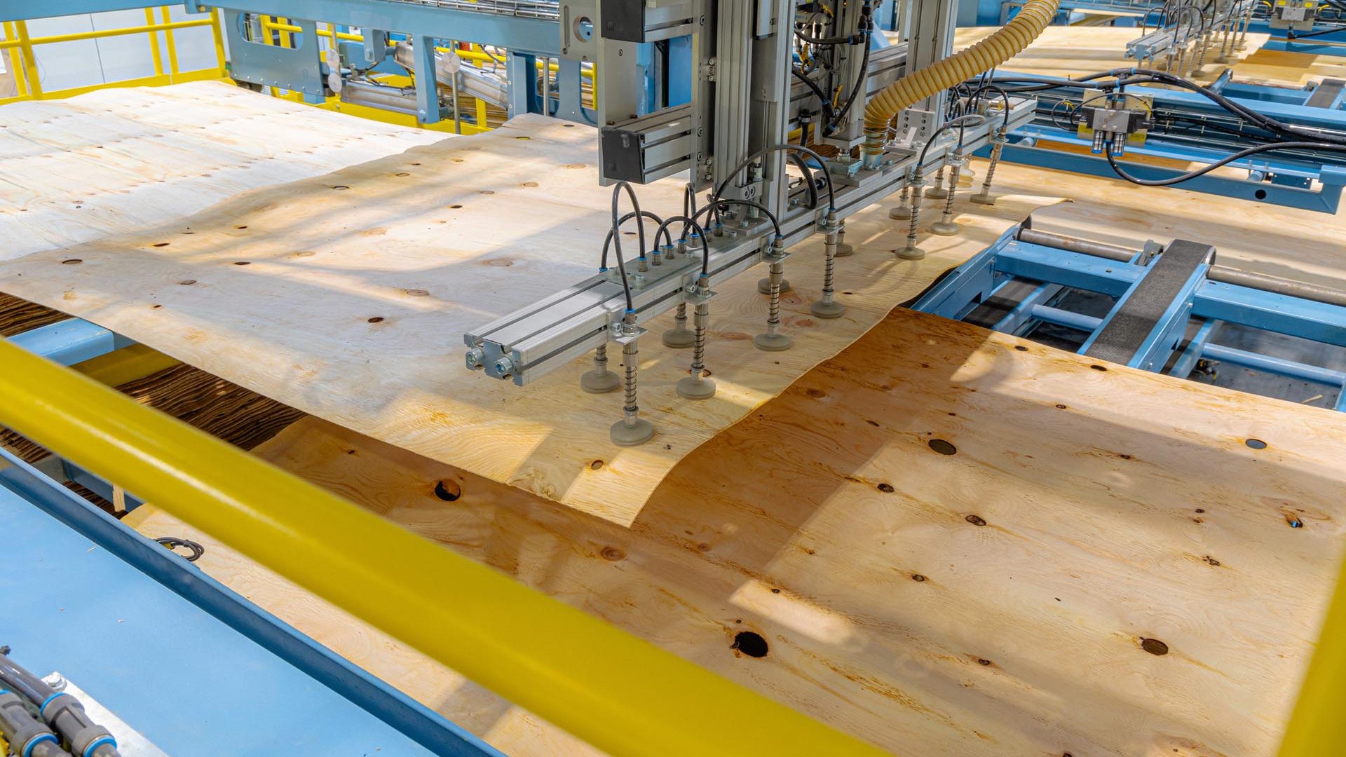 LVL_I_JOIST_PARTICLE_BOARDS_manufacturer_supplier_producer_distributor_wholesaler_in_Europe_FACTORY_in_Europe_VMG_LIGNUM_h8-aspect-ratio-1920-1080