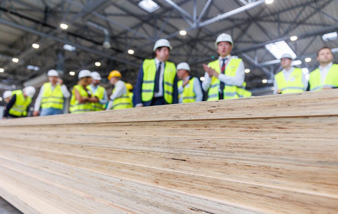 LVL_manufacturing_factory_in_Europe_laminated_veneer_lumber_manufacturing_factory_in_Europe_LVL_factory_VMG_LIGNUM_LVL_mf24-aspect-ratio-1425-900